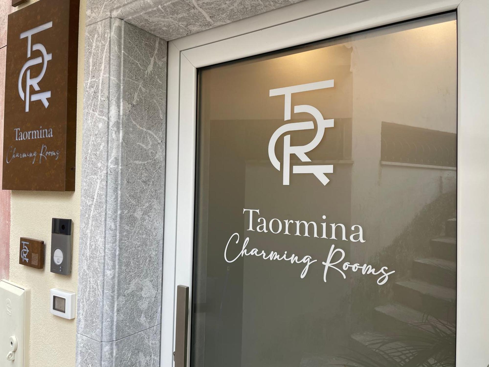 Taormina Charming Rooms Exterior photo